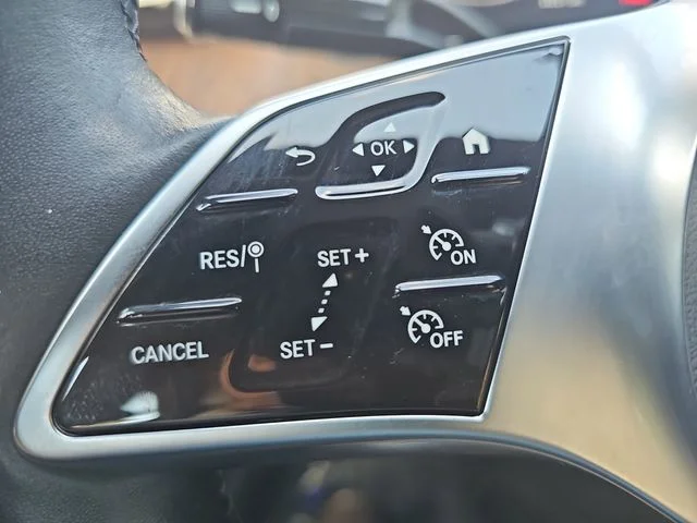 Used 2022 Black Mercedes-Benz C 300 image 17