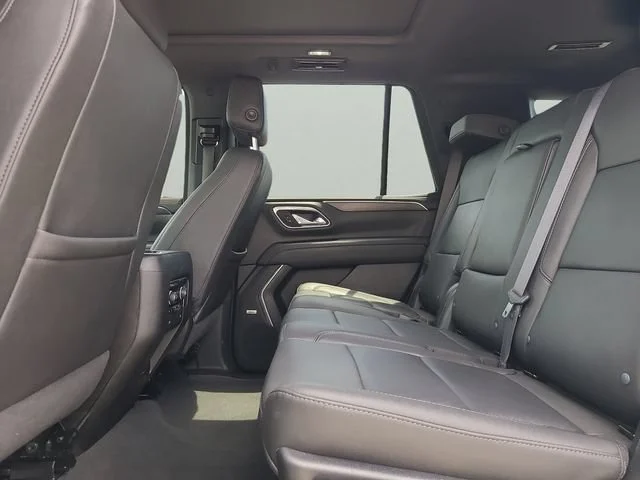 Used 2023 SUMMIT WHITE Chevrolet Z71 image 9