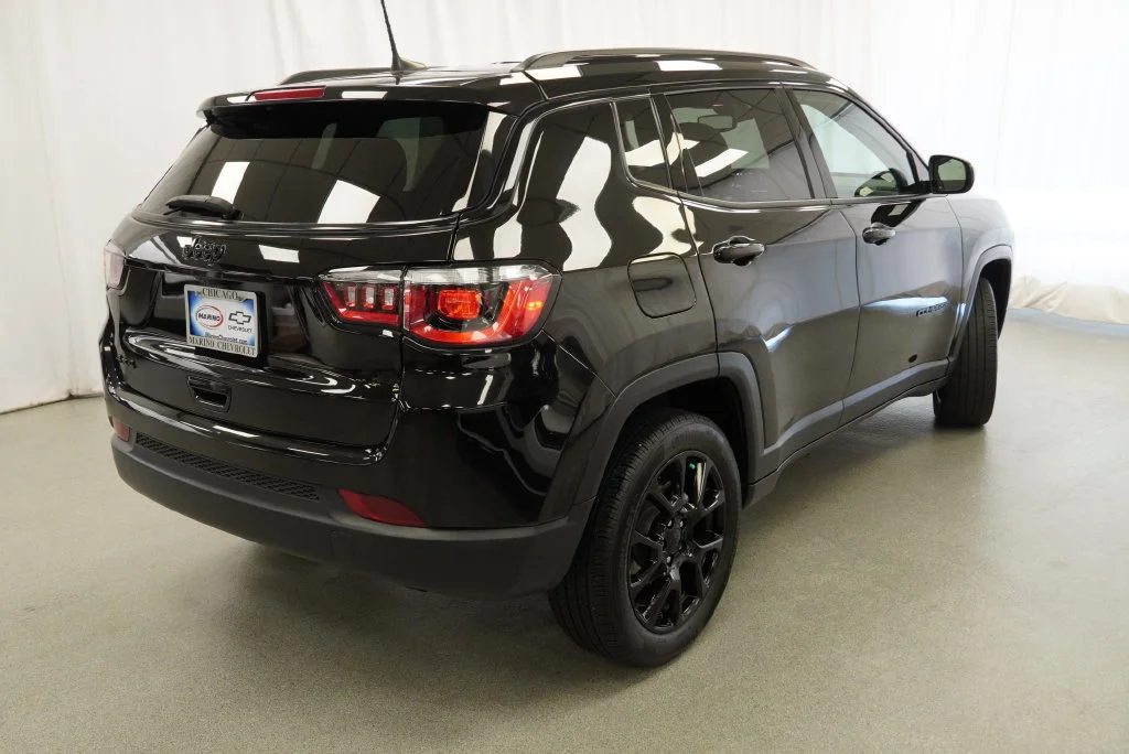 Used 2023 Black Jeep Altitude 4x4 image 6