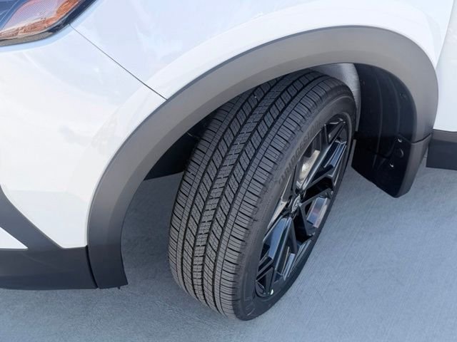 New 2026 Aspen White TriCoat / Super Black Two-tone Nissan SR image 33