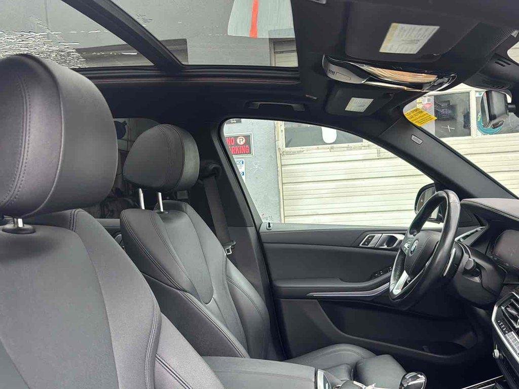 Used 2019 Black Sapphire Metallic BMW xDrive40i image 18