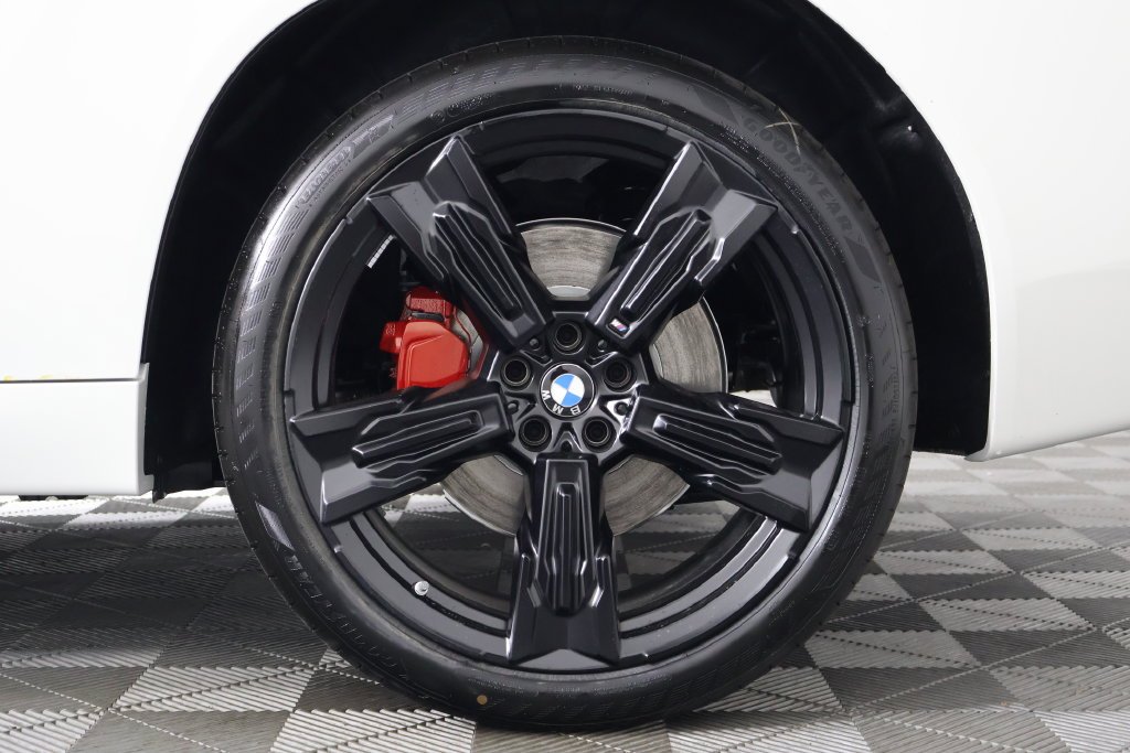 New 2026 Alpine White BMW 30 xDrive image 10