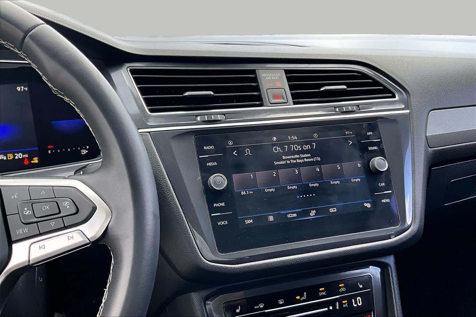 Pre-Owned 2023 Volkswagen Tiguan SE