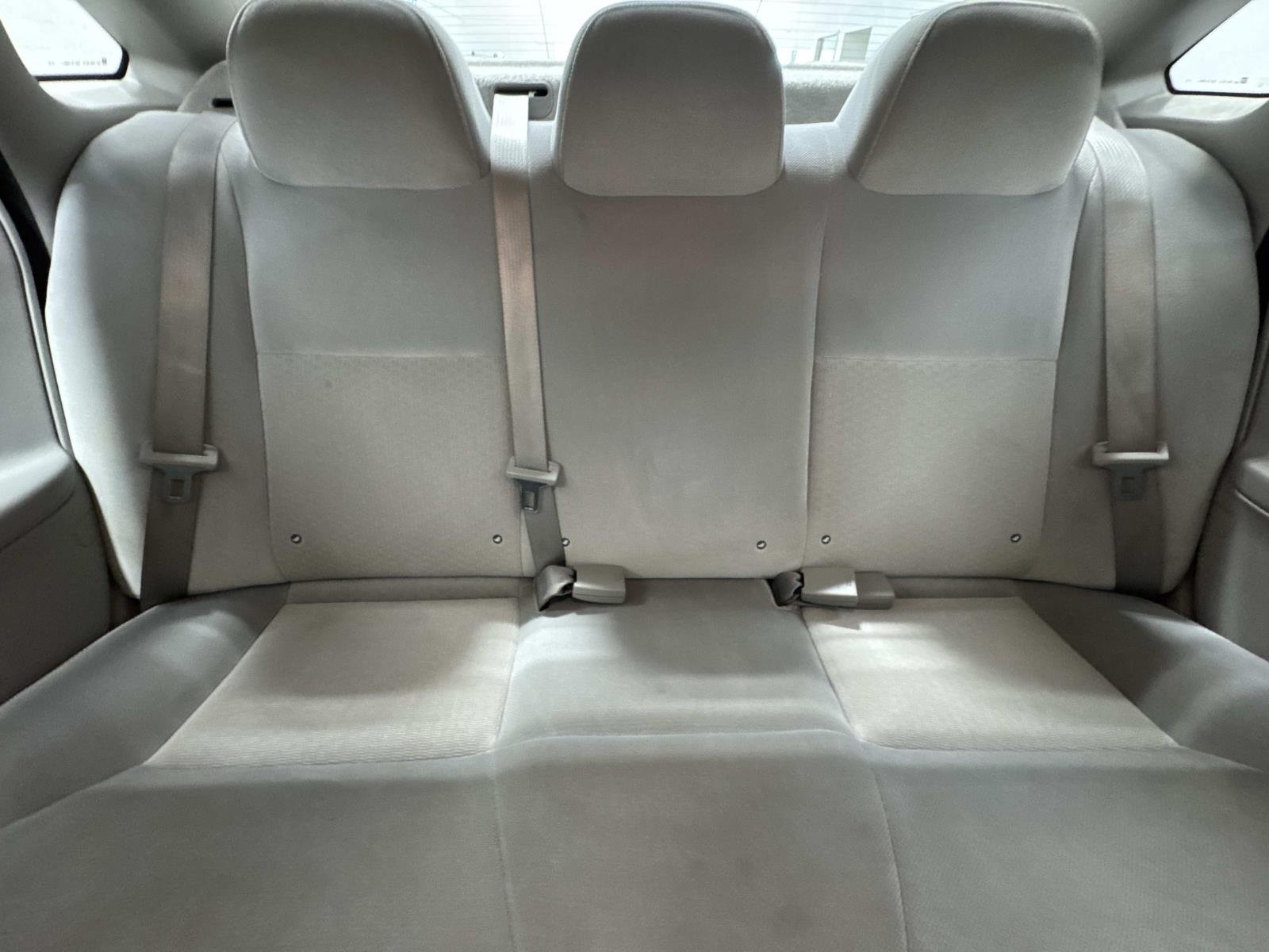 Used 2009 DARK SILVER METALLIC Chevrolet 3.5L LT image 28