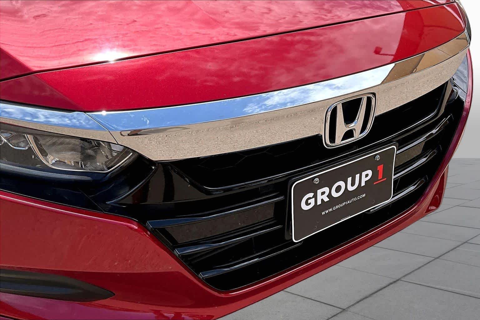 Used 2018 Radiant Red Metallic Honda LX 1.5T image 30