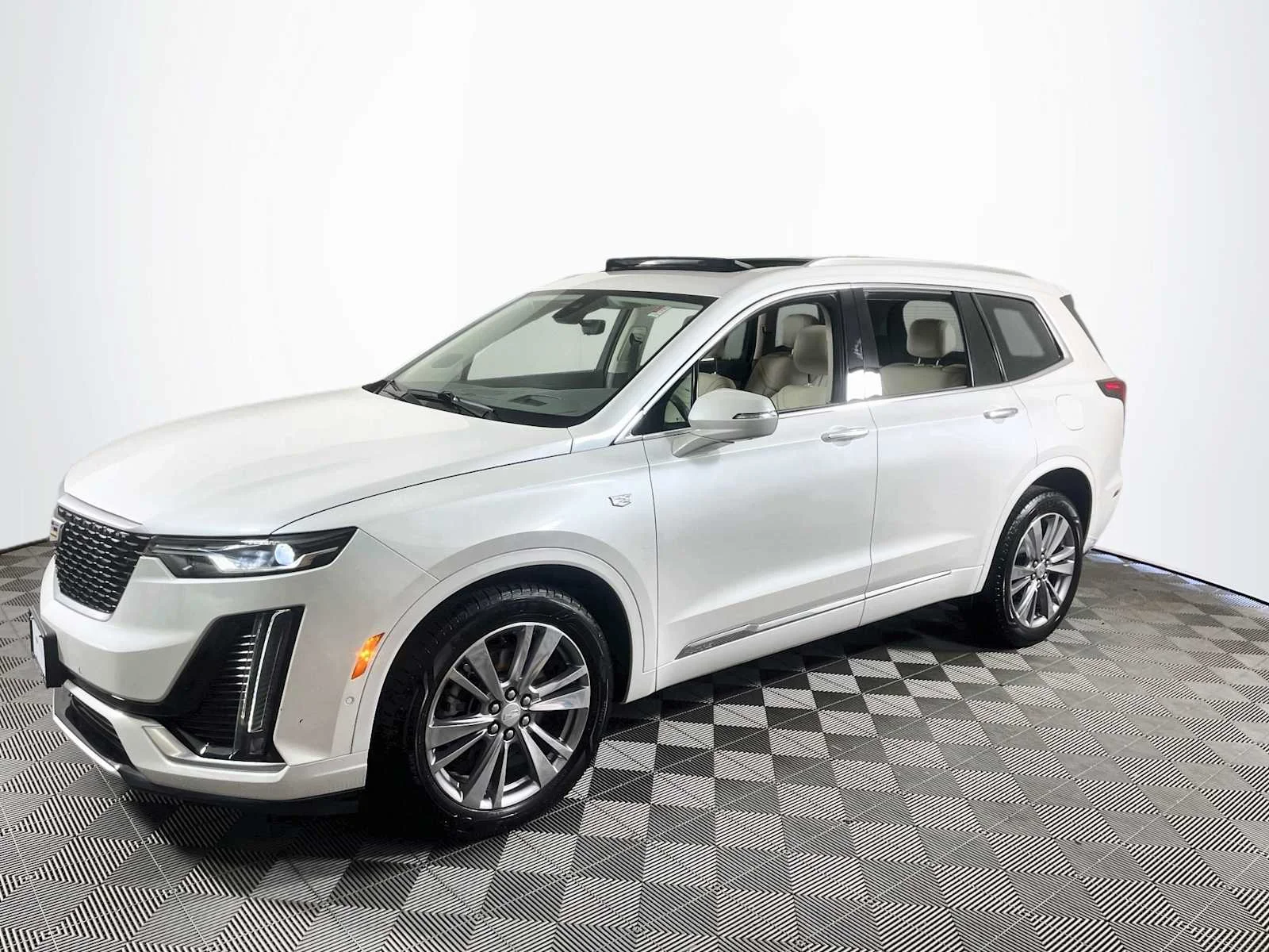 2023 Cadillac XT6