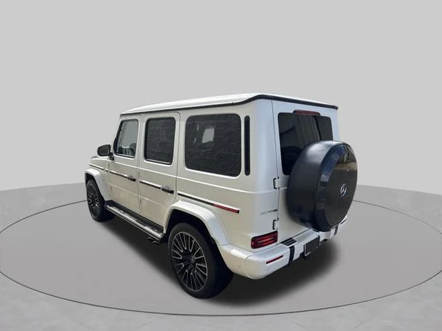 Used 2026 MANUFAKTUR Moonlight White Magno Mercedes-Benz G 63 AMG® image 8