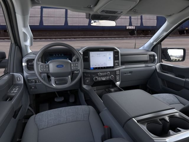New 2026 Carbonized Gray Metallic Ford XLT image 10