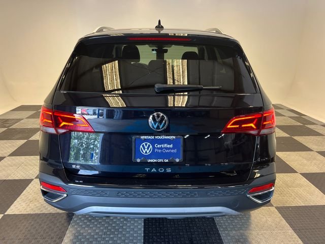 Certified Used 2023 Black Volkswagen 1.5T SE image 4