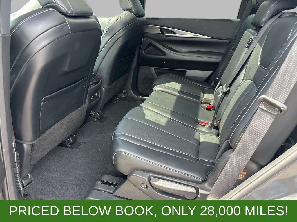 Used 2023 Gray INFINITI LUXE image 11