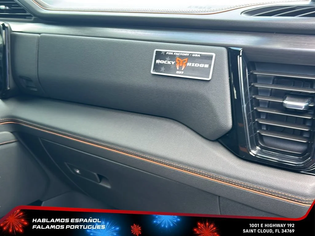 Used 2026 Onyx Black GMC AT4 image 32