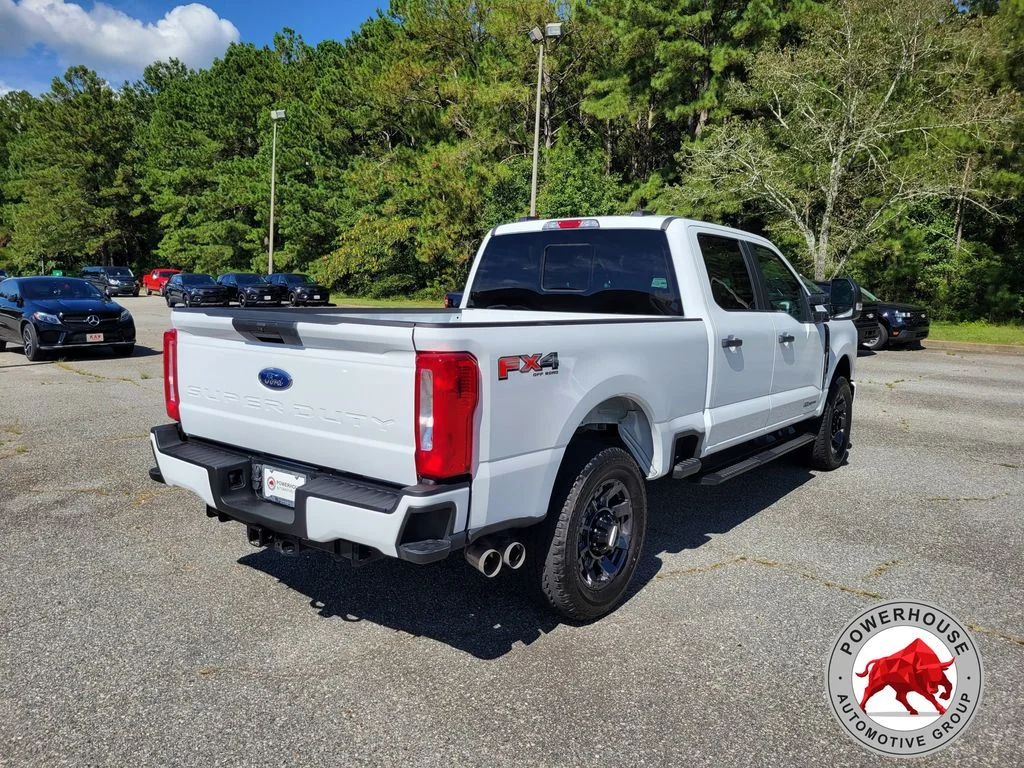 Used 2026 White Ford XL image 5
