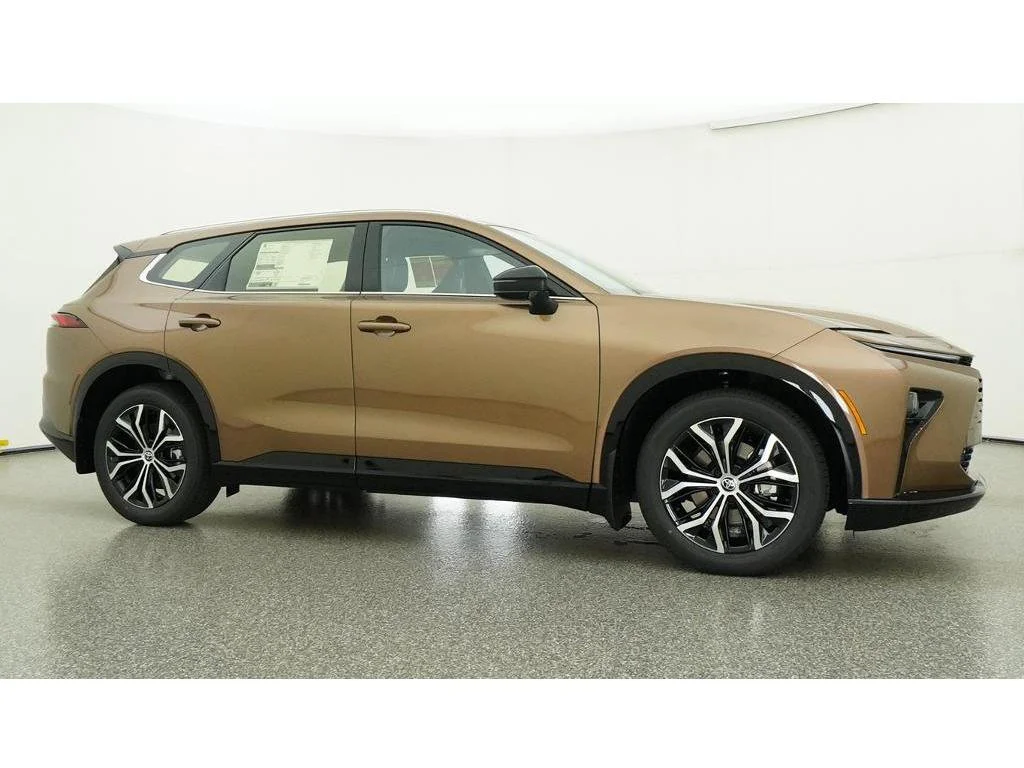 New 2026 Brown Toyota XLE image 28