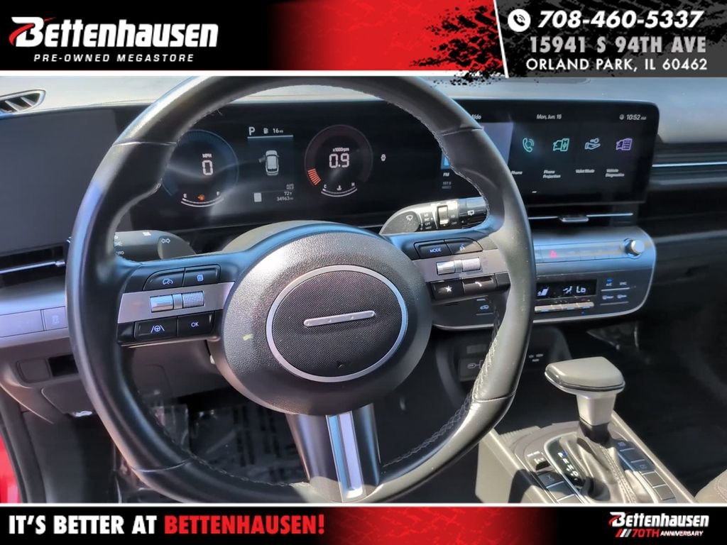 Used 2025 Orange Hyundai SEL image 26