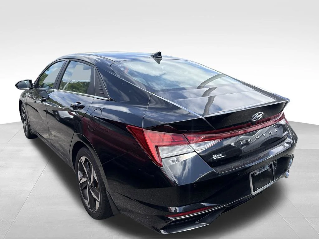 Used 2023 Black Hyundai Limited image 13