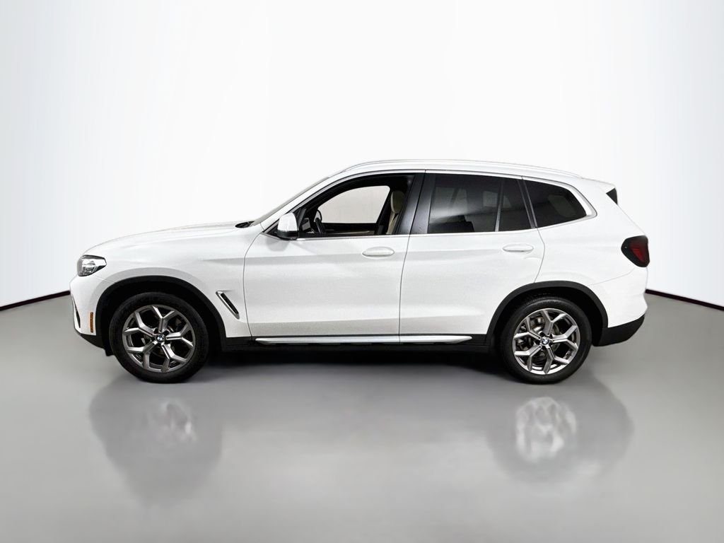 Used 2022 Alpine White BMW sDrive30i image 10