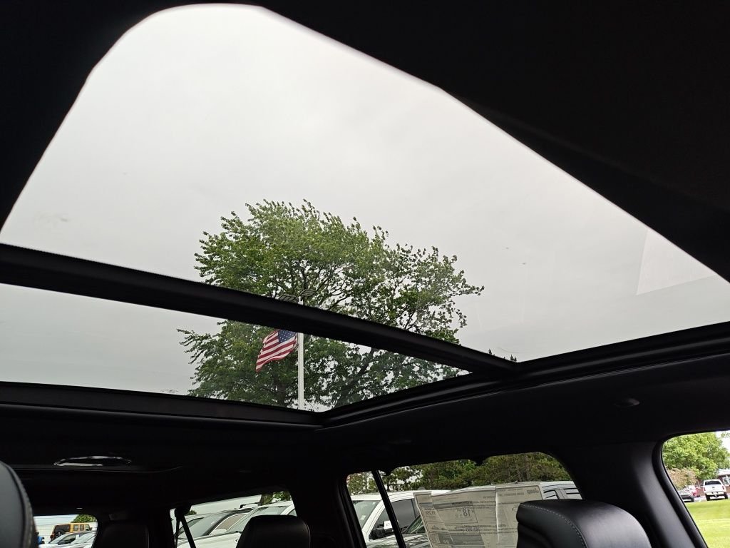 New 2026 High Gloss Black Exterior Paint Jeep Limited Reserve image 48