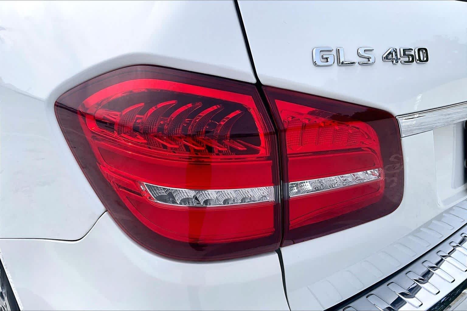 Used 2019 Polar White Mercedes-Benz GLS 450 image 29