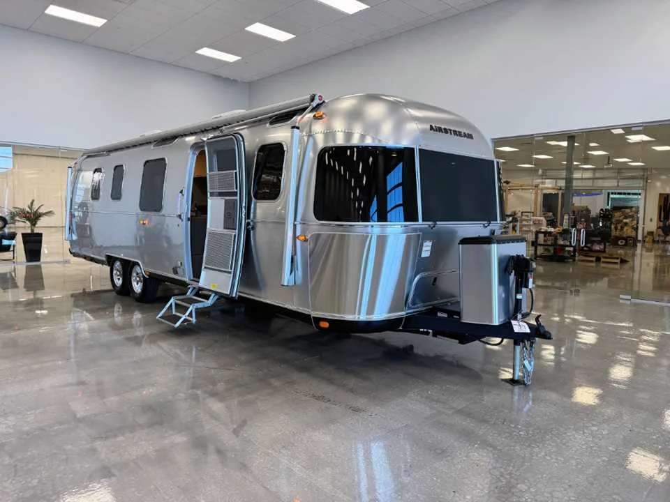 New 2026 SILVER AIRSTREAM  image 5