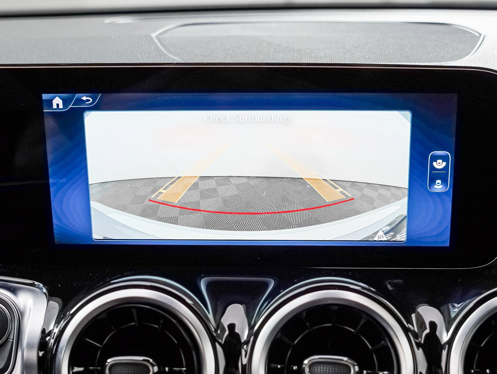 New 2026 Cirrus Silver Metallic Mercedes-Benz GLB 250 image 20