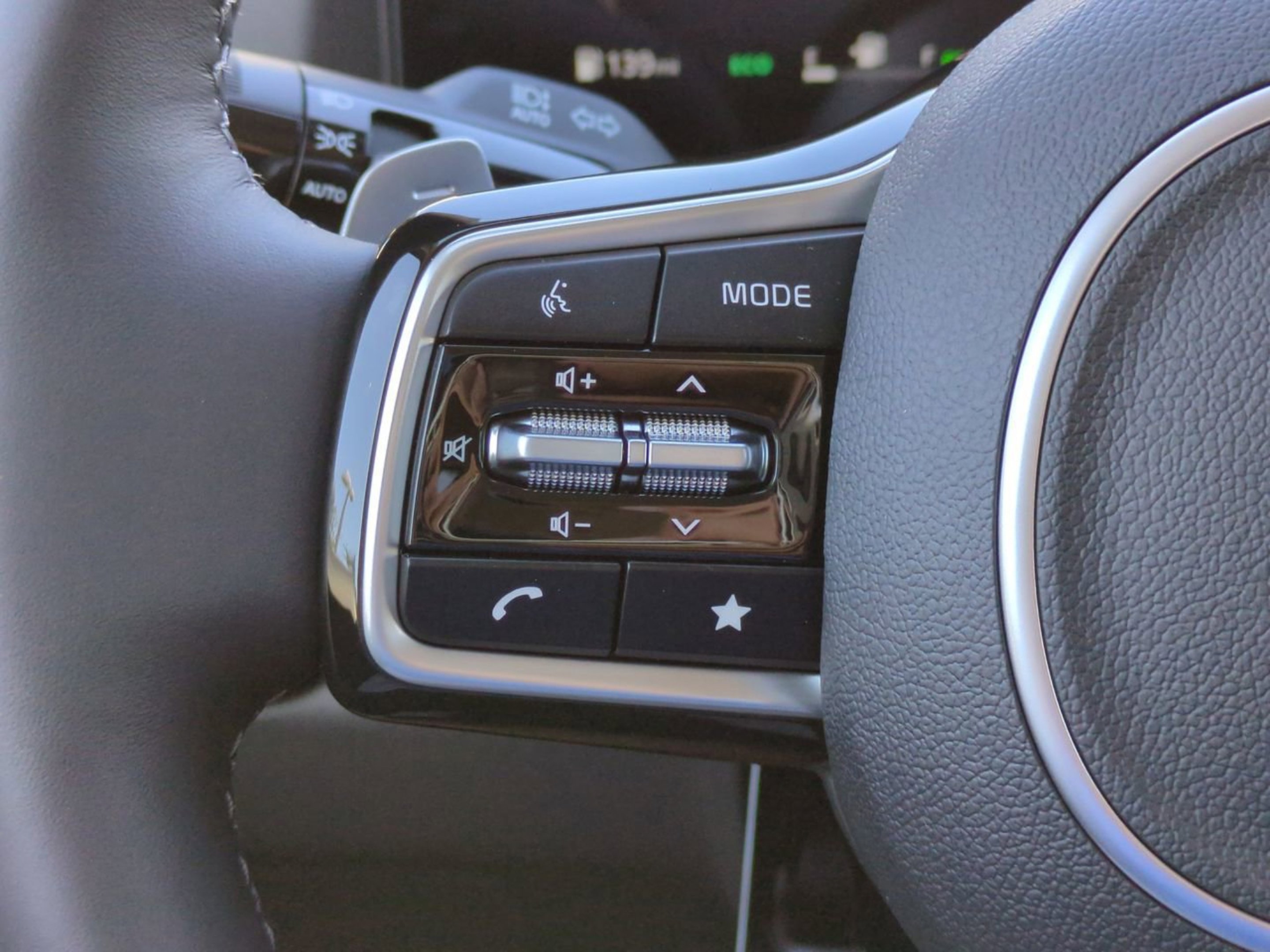 2026 Kia Carnival SX Prestige - Photo 32
