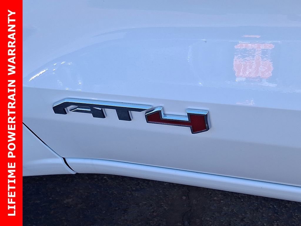 2025 GMC Canyon AT4 - Photo 12