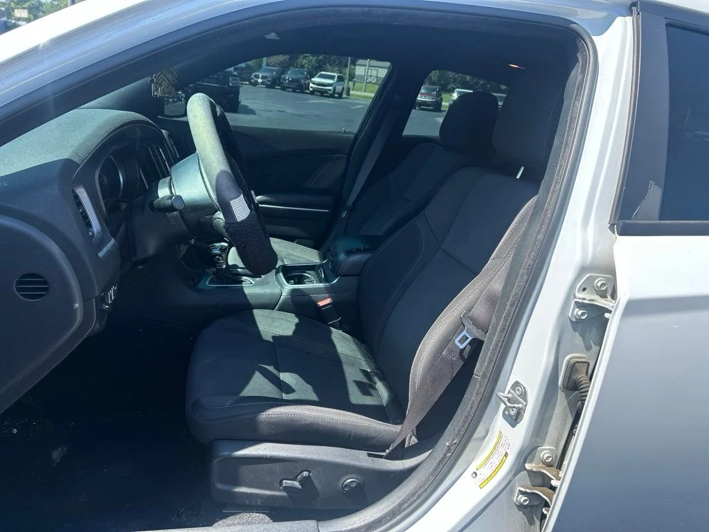 Used 2019 White Knuckle Clearcoat Dodge SXT image 8