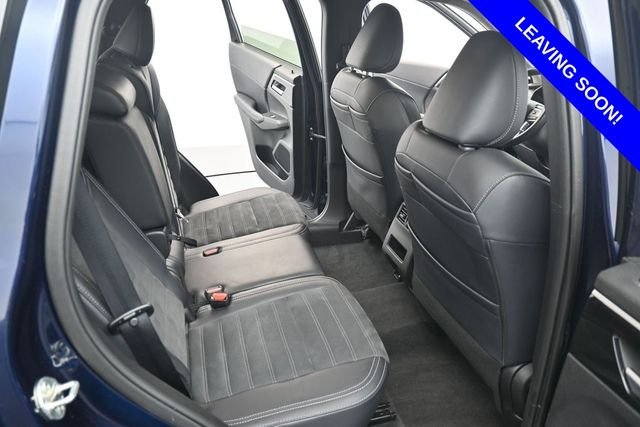 Used 2024  Mitsubishi SE image 30