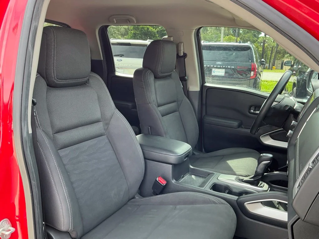 Used 2022 Red Nissan SV image 14