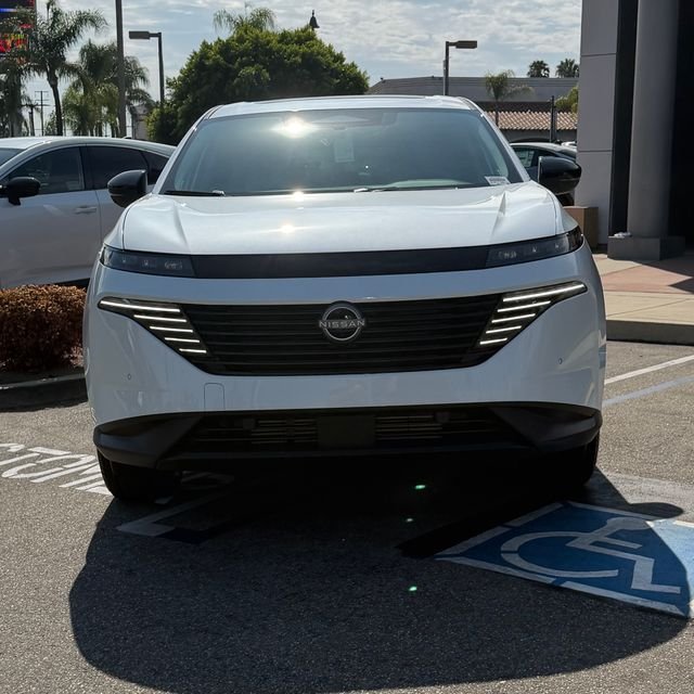 New 2026 Everest White Pearl TriCoat Nissan SL image 2