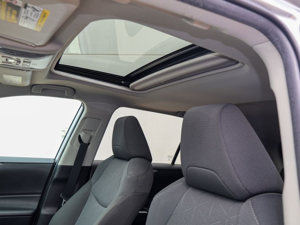 Used 2022 Silver Toyota XLE image 14