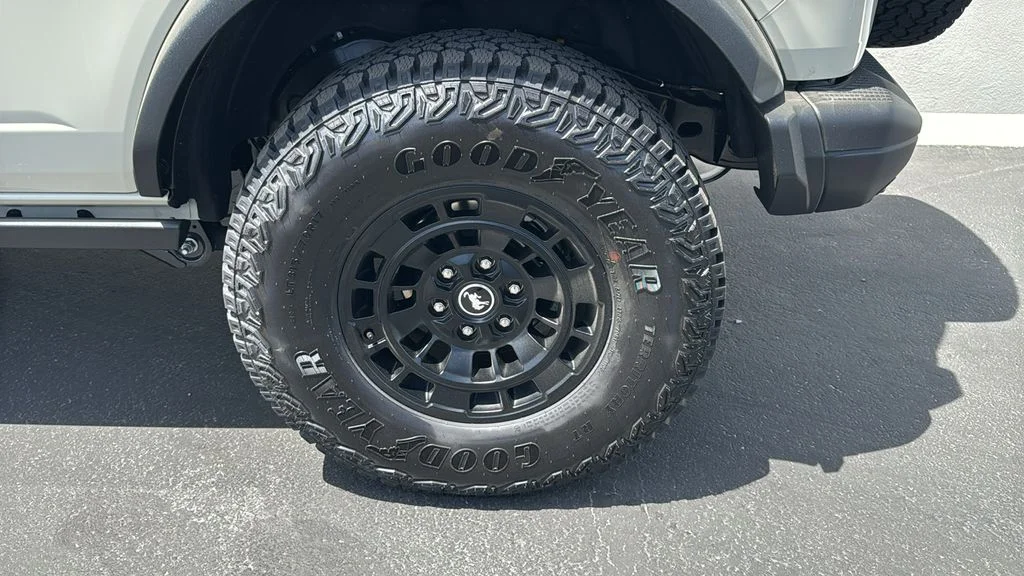 New 2026 Desert Sand Ford Badlands® image 7