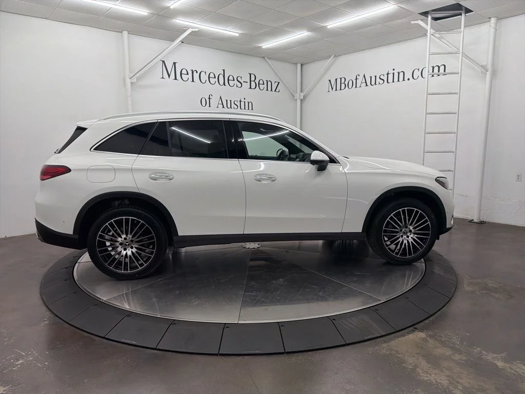 Used 2026 White Mercedes-Benz GLC 300 image 8