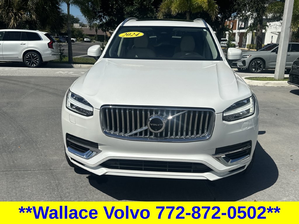 Certified Used 2024 White Volvo T8 Plus 6 Passenger image 4