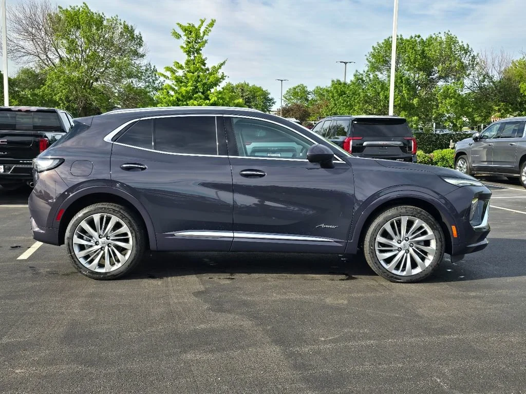 New 2026 Midnight Opal Buick Avenir image 10