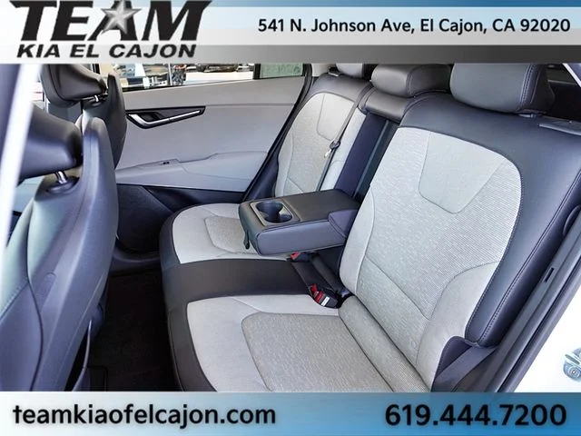 Certified Used 2023 White Kia Wave image 17