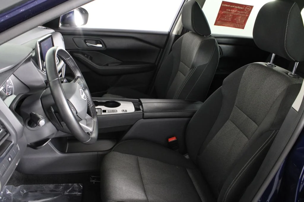 2025 Nissan Rogue SV - Photo 21