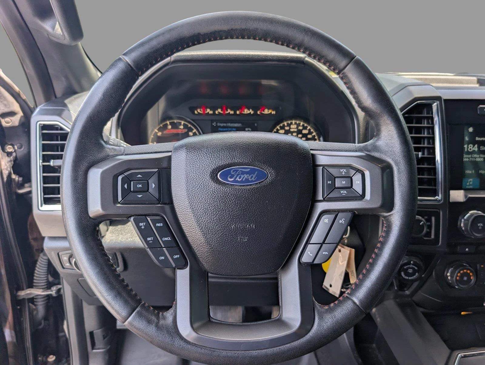 Used 2016 Shadow Black Ford XLT image 24