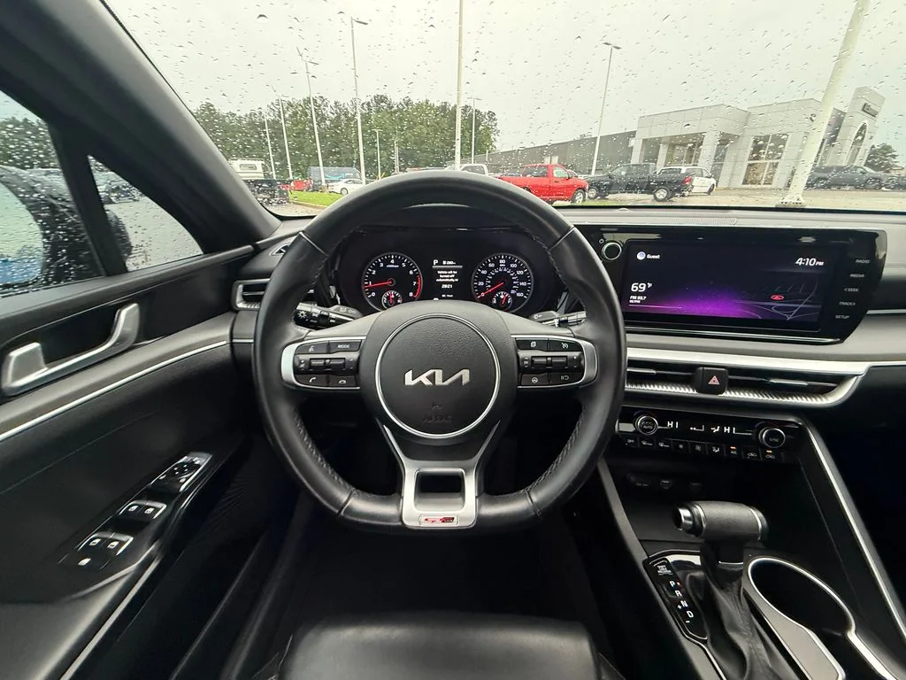 Used 2022 Blue Kia GT-Line image 9