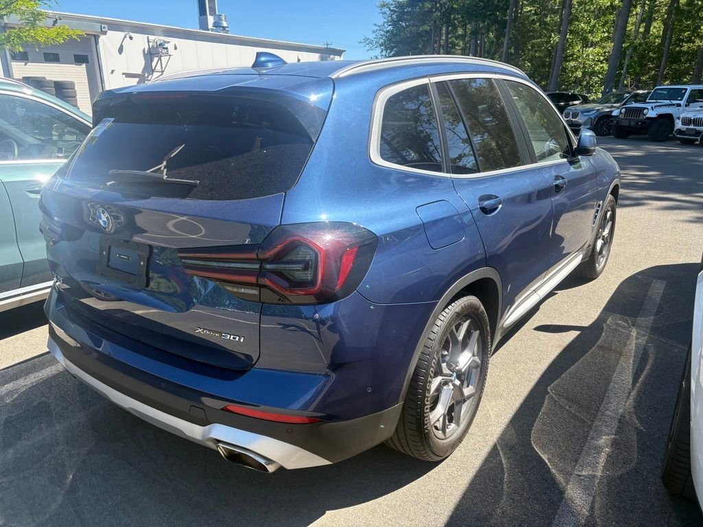 Used 2024 Phytonic Blue Metallic BMW xDrive30i image 5