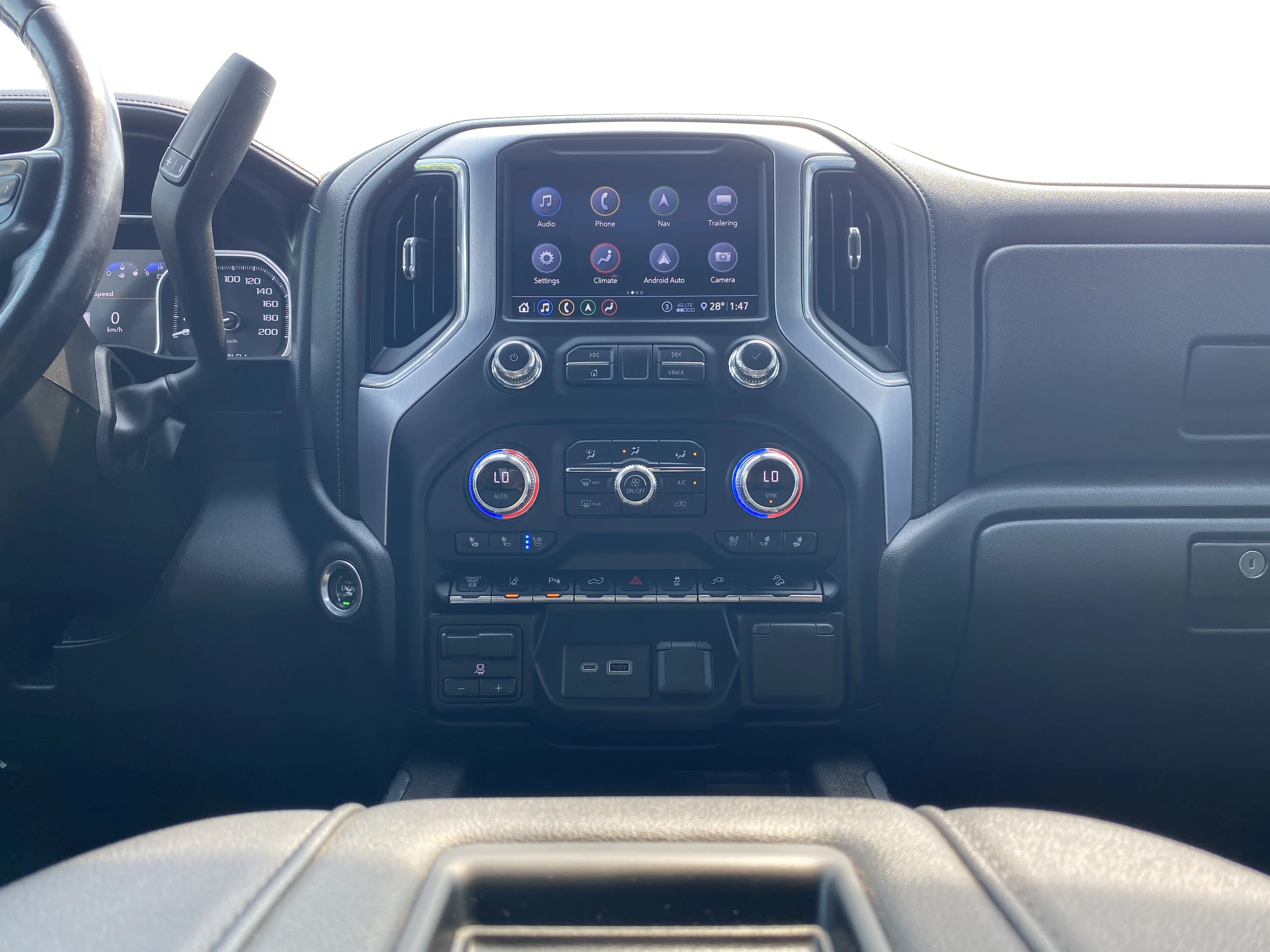 Used 2020 Black GMC Crew Cab SLT image 14