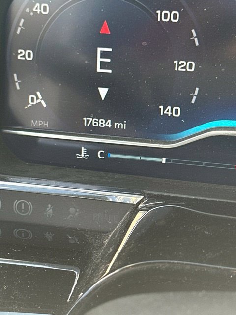 Used 2025 Summit White Chevrolet LT image 6