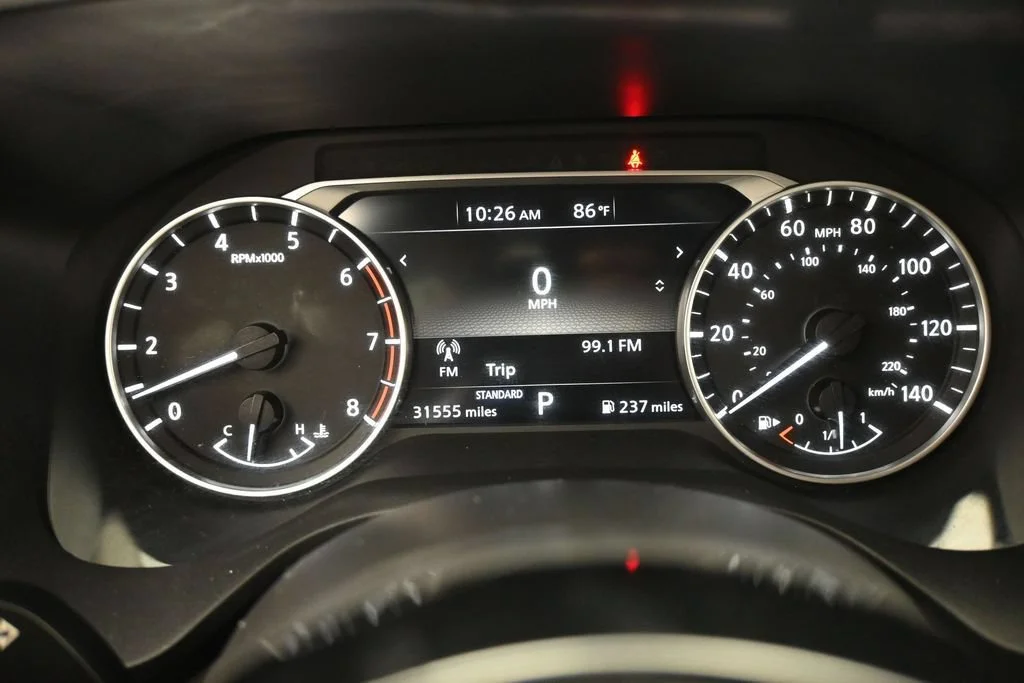 Used 2021 Gray Nissan S image 24