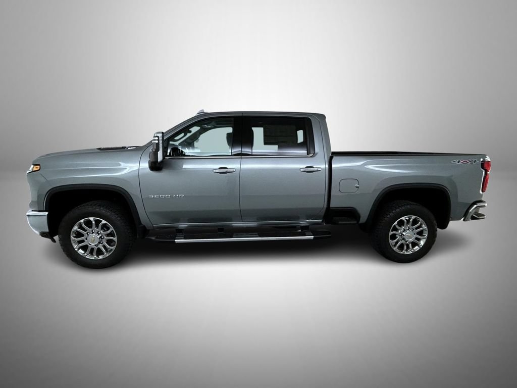 2026 Chevrolet Silverado 3500 HD LTZ - Photo 8