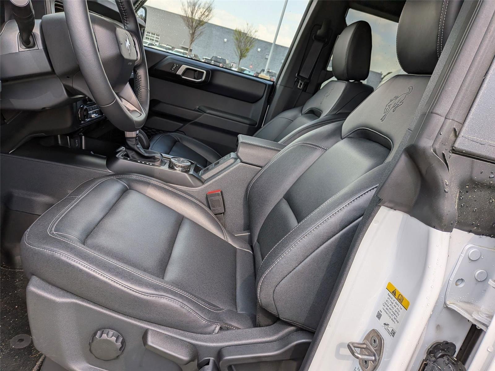 New 2025 Oxford White Ford Badlands® image 14