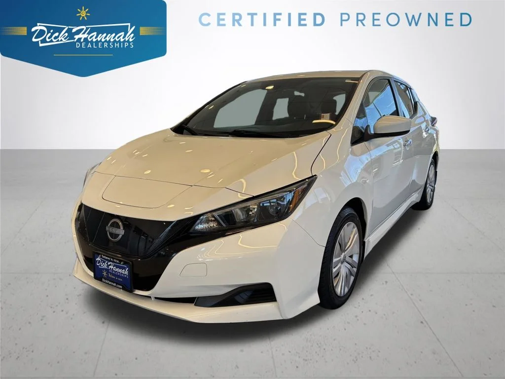 2024 Nissan Leaf S's photo