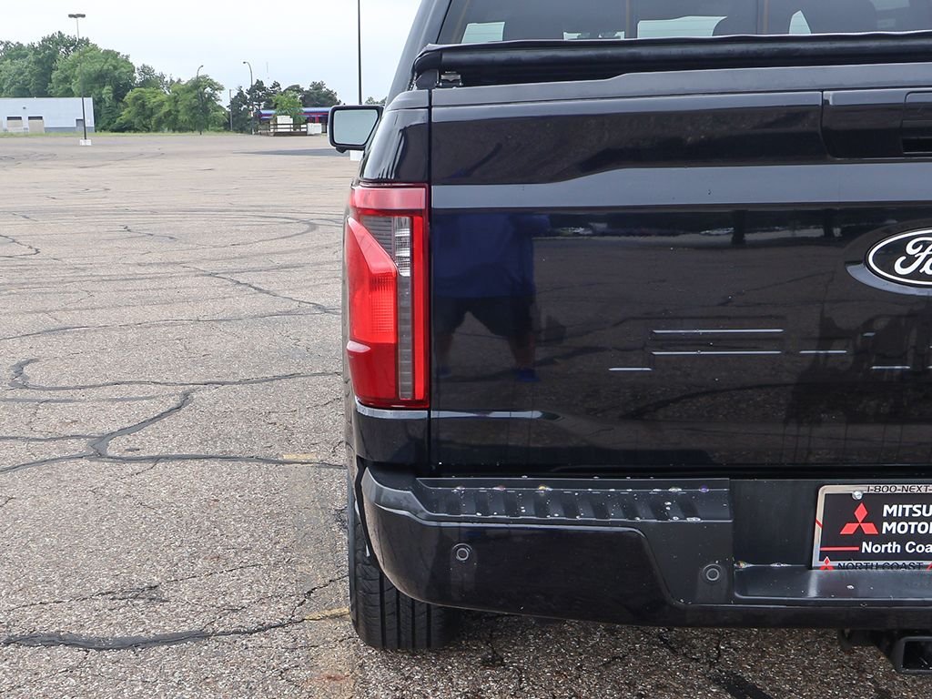Used 2024 Black Ford XLT image 16