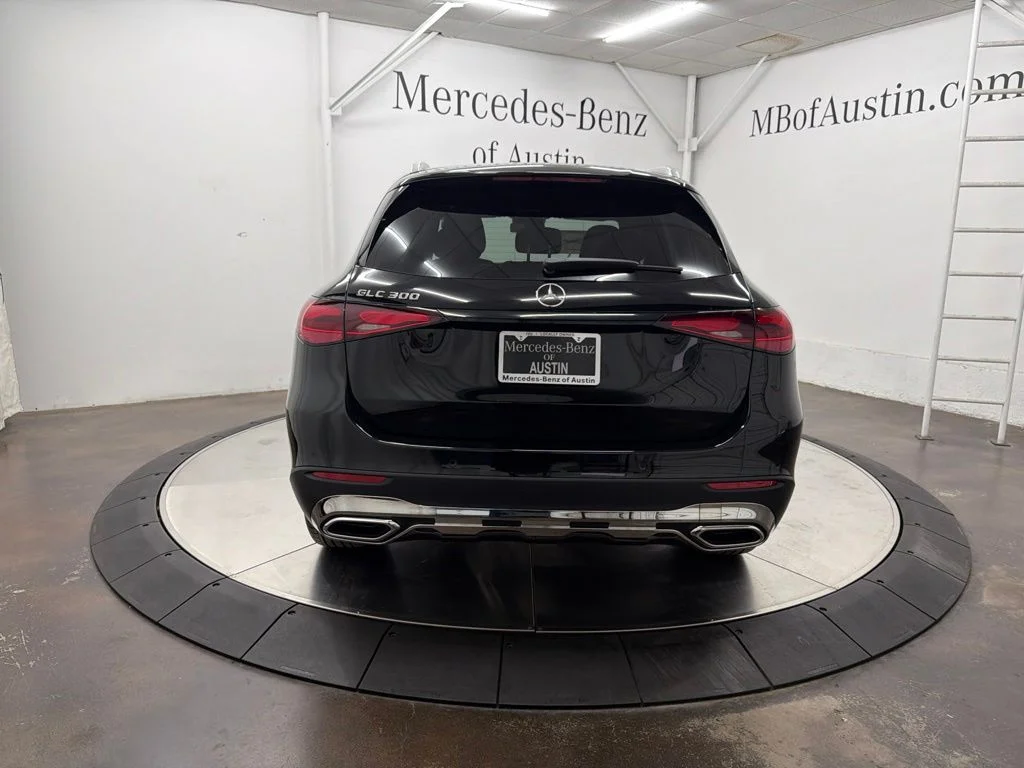New 2027 Black Mercedes-Benz GLC 300 image 6