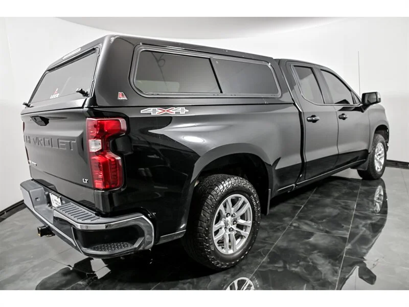 Used 2019 Black Chevrolet LT image 8