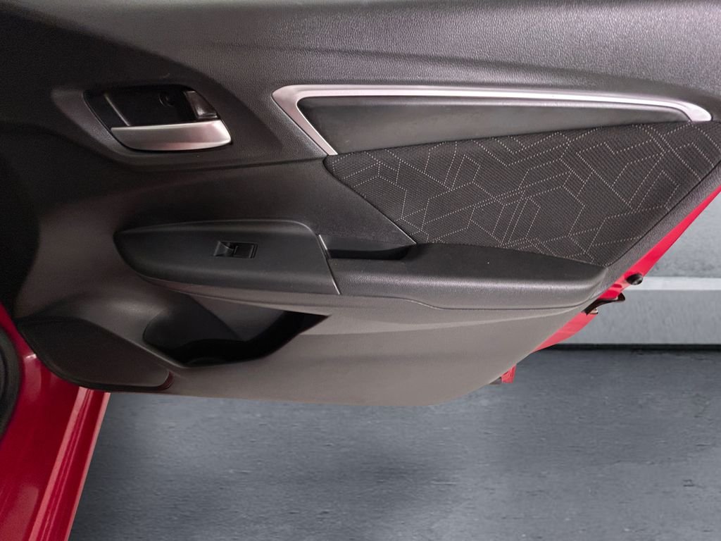 Used 2016  Honda EX image 15